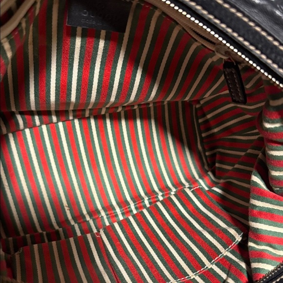 Gucci Britt Leather Hobo Bag - Picture 9 of 16